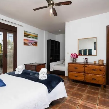 Casa La Vina De La Tireta 别墅 *